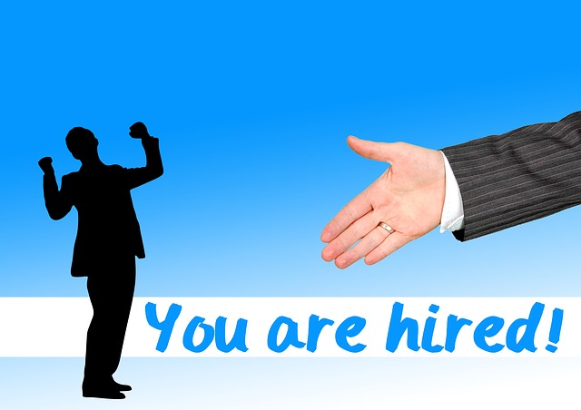 Comment trouver des candidats qualifiés pour un poste vacant?